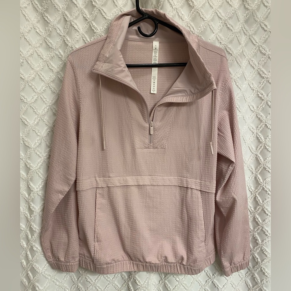 Lululemon Pink quarterzip jacket